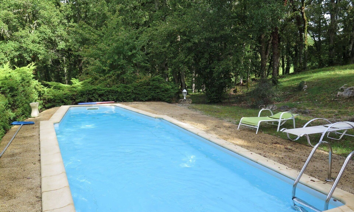 Blanquefort-sur-Briolance House | Wonderful private villa for 4 guests with WIFI, private pool, TV, terrace and pets allowed