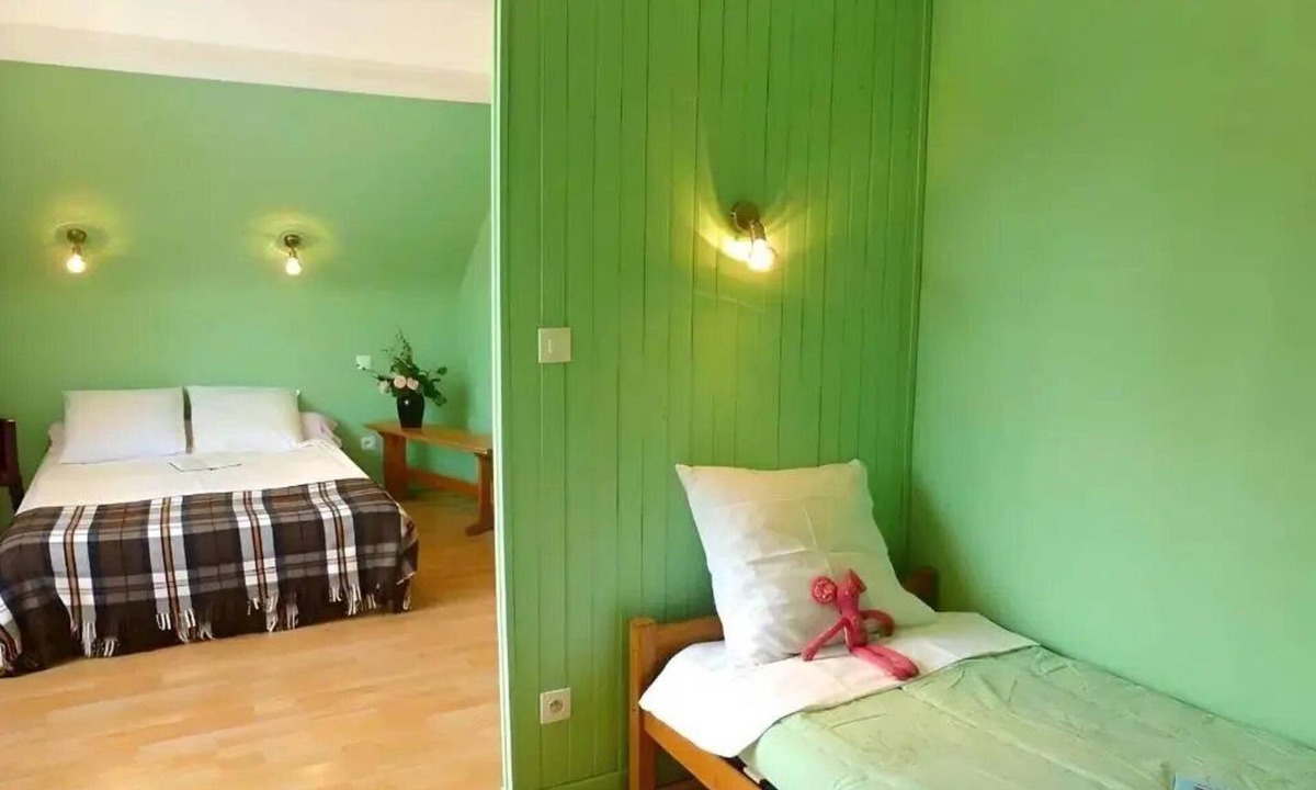 Saint-Honore-les-Bains Apartment | ZEcamping 3 étoiles toboggans pataugeoire locatif TV 25m2 2 pers