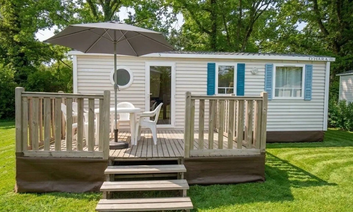 Saint-Honore-les-Bains House | ZEcamping 3 étoiles espace aquatique toboggans mobil-home TV 35m2 7 pers