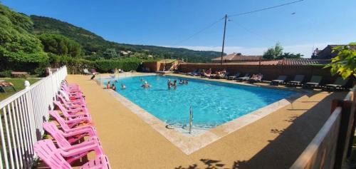 Darbres Ski Chalet | ZEcamping 3 étoiles bien-être - piscine - soirées animées
