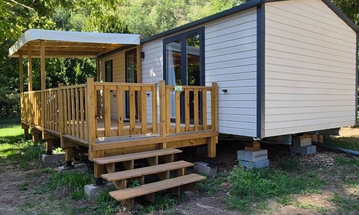 Le Change House | ZEcamping 3 étoiles piscine chauffée chiens acceptés locatif BBQ clim