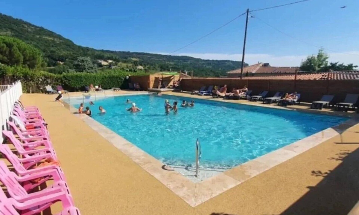 Darbres Ski Chalet | ZEcamping 3 étoiles pataugeoire pet friendly animations chalet 22m2 5 pers
