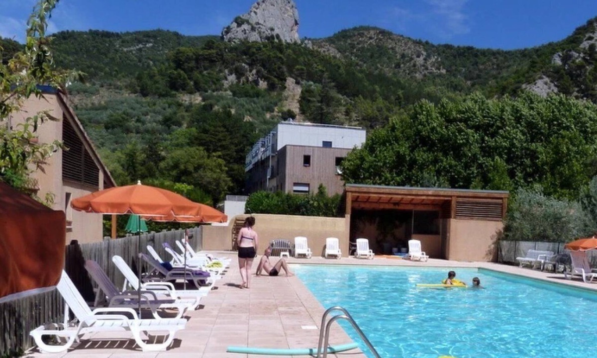 Buis-les-Baronnies House | ZEcamping 3* familial animaux acceptés bar piscine et soirées animées