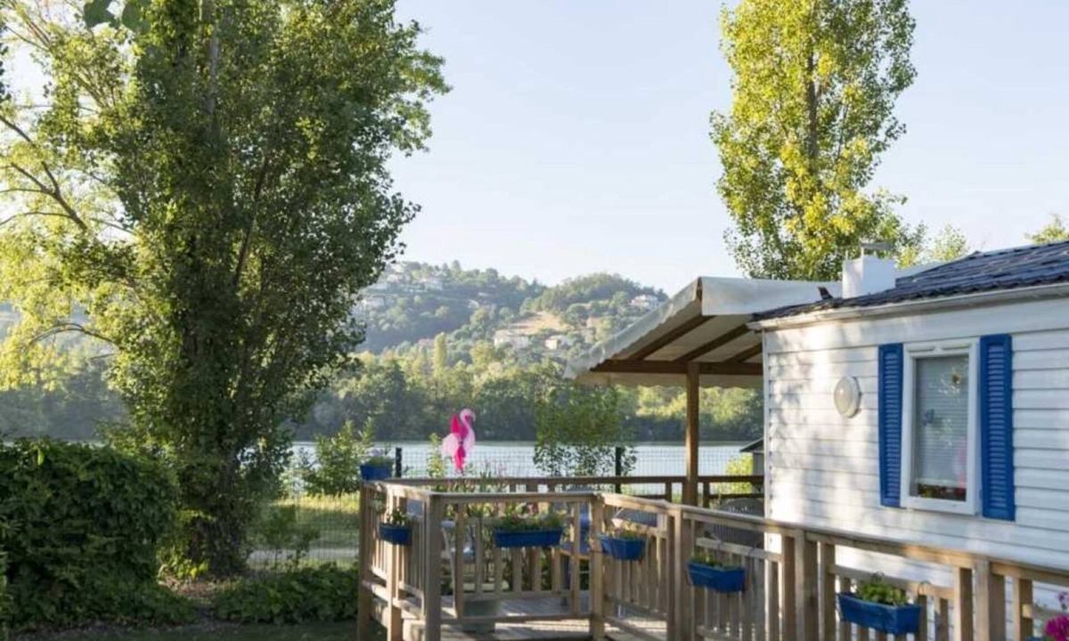 Condrieu House | ZEcamping 3* piscine locatif 28m2 8 pers