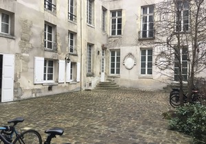 Near PLACE DES VOSGES AND PICASSO MUSEUM