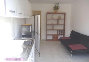 Studio Charmant à 2 Pas de la Plage avec Terrasse et Parking - FR-1-387-124