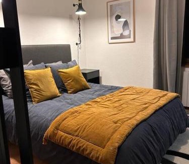 Delle Apartment | Élégant F2 luxueux proche Suisse