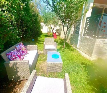 Carpentras Villa | Évasion Ventoux, villa spacieuse au cœur de la Provence avec jardin privé et climatisation
