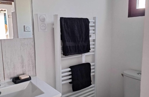 Nevers House | 1 bedroom cottage in Nevers