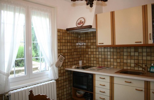 Tournus House | 1 Bedroom House 20min walk to centre in Tournus