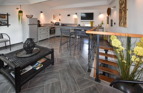Aigueze House | 1 bedroom pet friendly home in Aiguèze