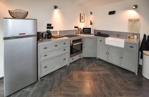 Aigueze House | 1 bedroom pet friendly home in Aiguèze