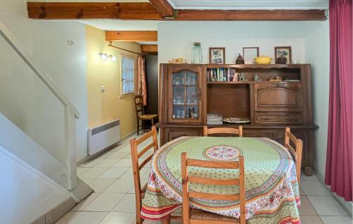 Crillon-le-Brave House | 1 Bedroom Stunning Home In Crillon Le Brave