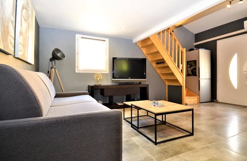 Mornas Apartment | 1 bedroom stunning apartment in Mornas