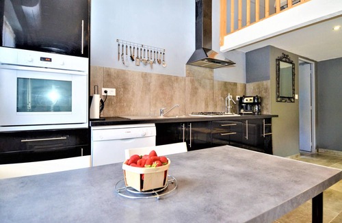 Mornas Apartment | 1 bedroom stunning apartment in Mornas