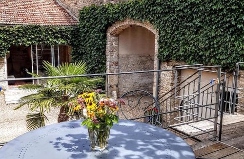 Chaux Bed & Breakfast | 10 Côté Cour