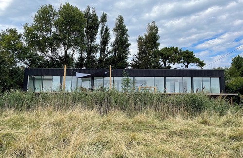 Le Verdon-sur-Mer Villa | 10-minute walk from the ocean, between dunes, forest and protected wilderness areas