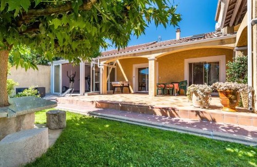 Saint-Germain House | 100 m² House ∙ 3 bedrooms ∙ 5 guests