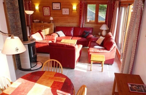 Meribel Centre Apartment | 100m from resort center, 1st floor, swimming pool, terrace, balcony, fireplace or stove, tv