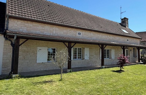 Corgengoux House | 10mn Beaune, near dijon, Jacuzzi all year round, in absolute calm