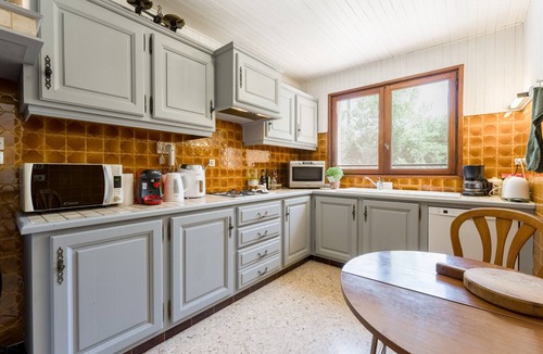 Taulignan Villa | 120 m² Villa in Drôme Provençale with Large Private Grounds