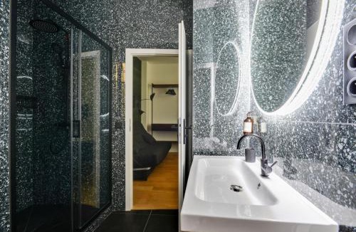 Quartier Saint-Ambroise Apartment | 124 Suite Beata - Superbe Appartement à Paris