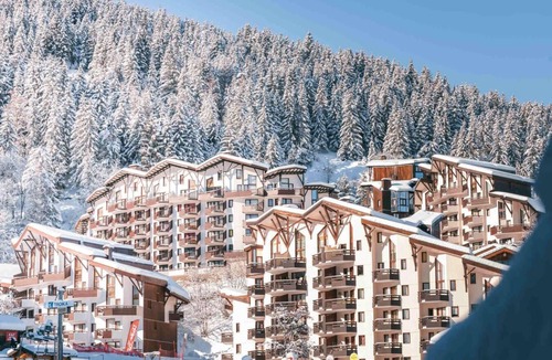 La Perriere Apartment | 150m from resort center, 3rd floor, balcony, ski locker, 41m², La Tania