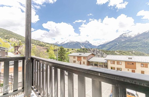 Aussois Apartment | 150m from resort center, 2nd floor, balcony, tv, ski locker, 29m², Aussois
