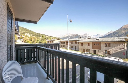 Aussois Apartment | 150m from resort center, Ground floor, balcony, tv, ski locker, 21m², Aussois