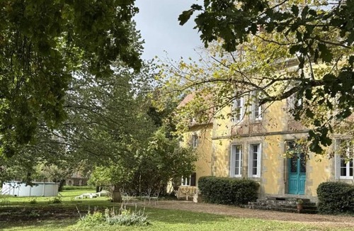 Gipcy Cottage | 19th c. mansion with pool and garden