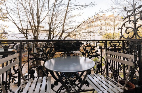 Combat Apartment | 1BR Apart with Patio in the heart of Jaurès