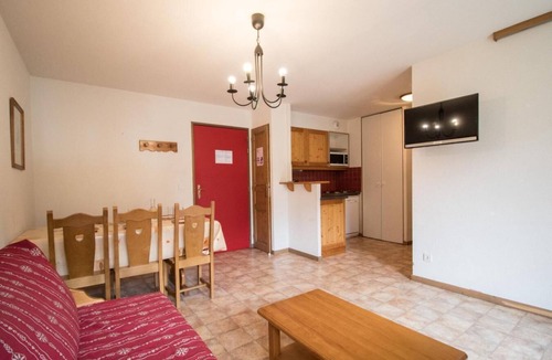 Val Cenis Apartment | 1st floor, balcony, tv, ski locker, 40m², Val Cenis