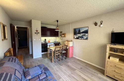 Correncon-en-Vercors Apartment | 1st floor, balcony, tv, 32m², Villard de Lans