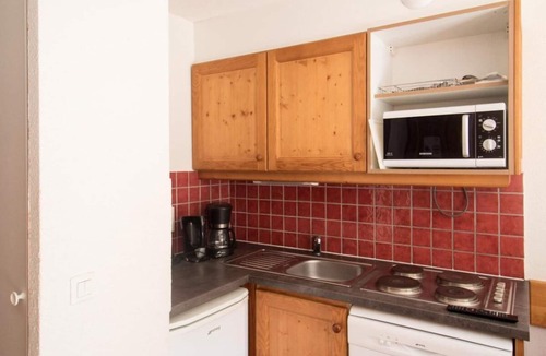 Val Cenis Apartment | 1st floor, view ski slopes, terrace, tv, ski locker, 34m², Val Cenis