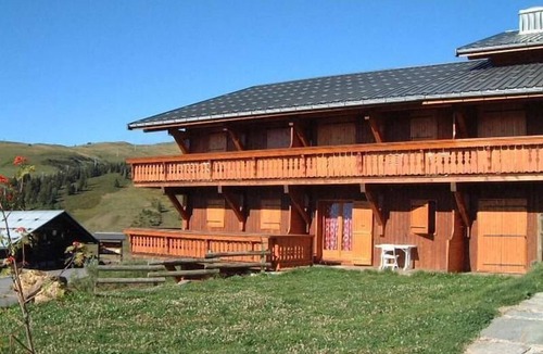 Les Saisies Apartment | 1st floor, view ski slopes, tv, ski locker, 14m², Les Saisies