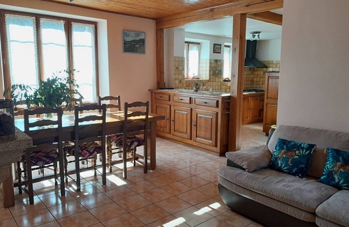 Castelnau-de-Mandailles House | 2/8-PERSON GITE IN THE AUBRAC REGIONAL NATURE PARK