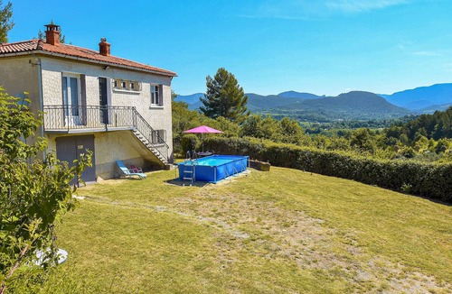 Entrechaux House | 2 bedroom accommodation in Entrechaux