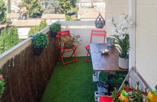 Carpentras Apartment | 2 bedroom amazing apartment in Carpentras