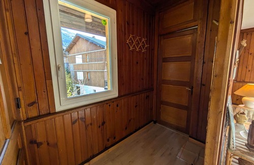 Areches Ski Chalet | 2-bedroom apartment, 5 guests, village center with parking