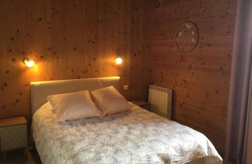 Montlebon Apartment | 2-Bedroom Farm Apartment for 5 People