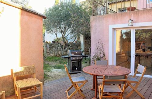 Villes-sur-Auzon Apartment | 2 bedroom gorgeous apartment in Villes sur Auzon