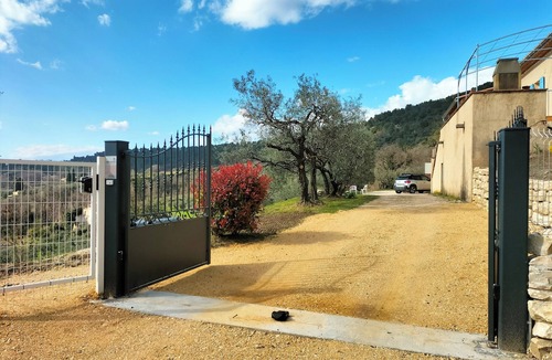 Mollans-sur-Ouveze House | 2 bedroom private vacation home in mollans sur ouveze
