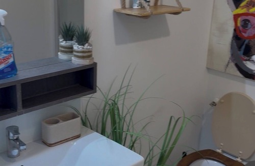 Bagnolet Apartment | 2. "Comfortable stay in Bagnolet - Ideally located near the Metro"