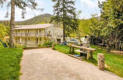 Meysse Apartment | 2 bedroom accommodation in Saint-Martin-sur-Lavez