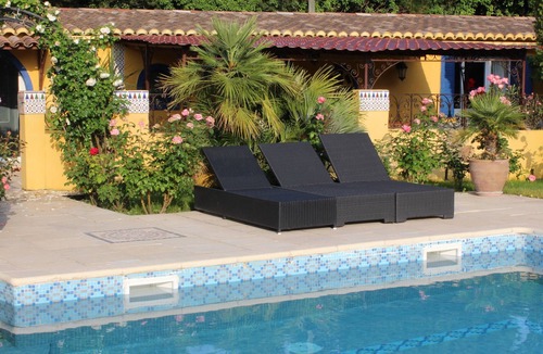 Carpentras House | 2 Gîtes vacation homes Ideal for families or groups of friends 9 to 10 people