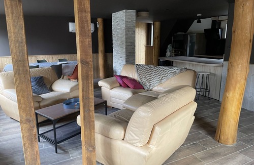 Travexin Ski Chalet | 2* mountain chalet. Ideal for a family, dog accepted. Close to skiing and activities.
