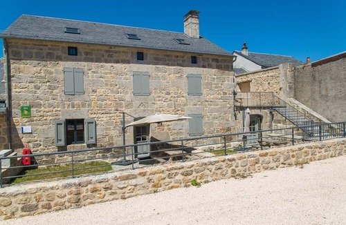 Albaret-le-Comtal House | 2-person gîte at Ferme Lionnet