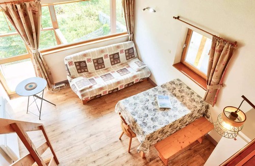 Bessans Apartment | 2-room apartment with a mezzanine - sleeps 6