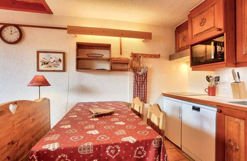 Bessans Apartment | 2-room apartment with a mezzanine - sleeps 6