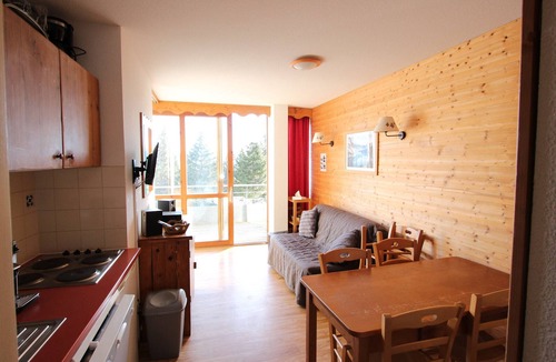 Chamrousse Apartment | 2-room apt near slopes Chamrousse